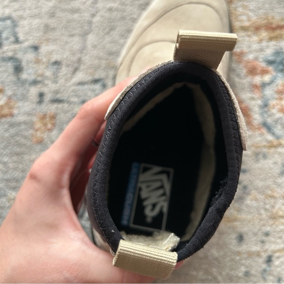 Vans Winter Chelsea Boots - Picture 8 of 8